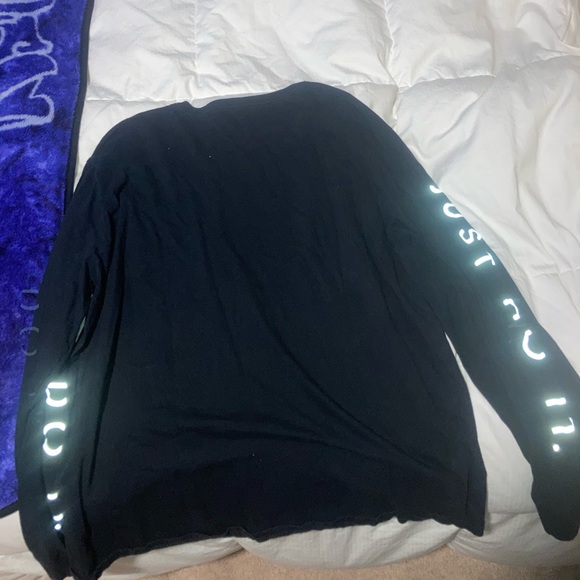 Brand New Nike Reflective Longsleeve - Picture 6 of 6